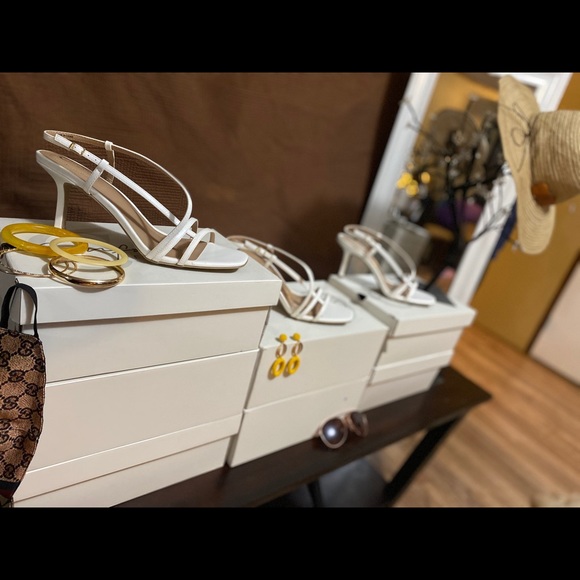 White Heels - Picture 2 of 3